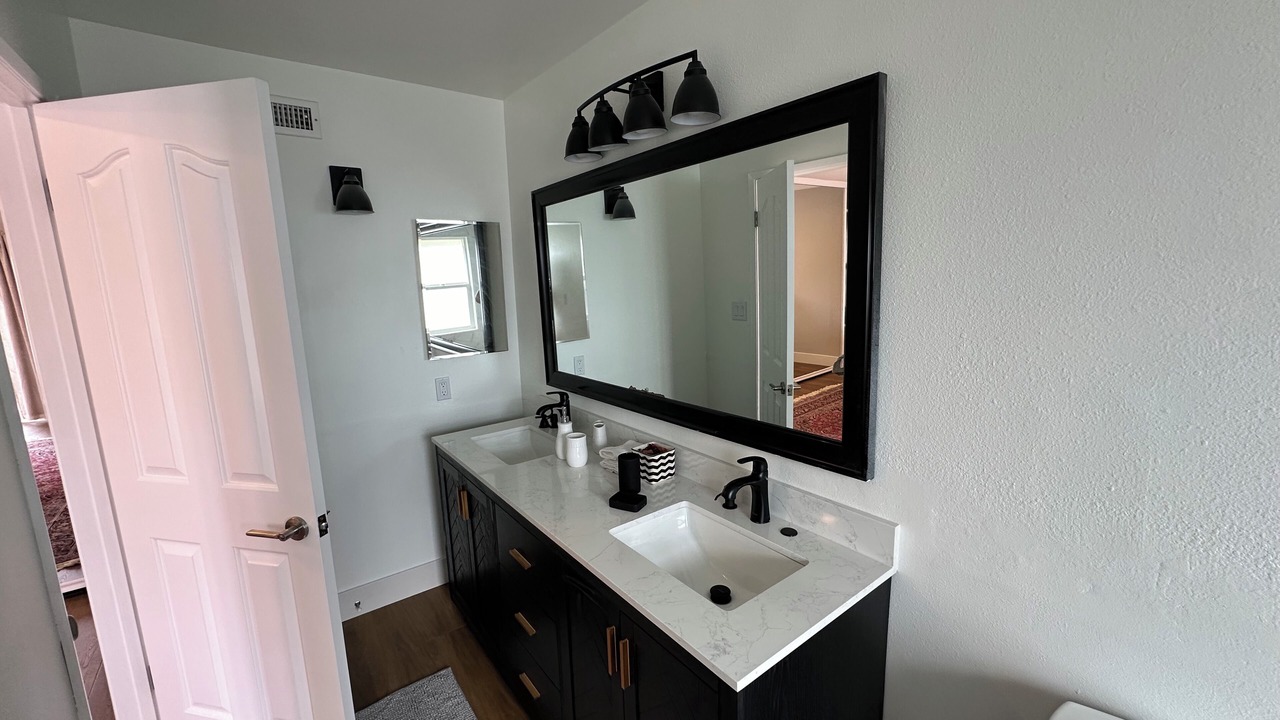 Photo of Bathroom in University Park