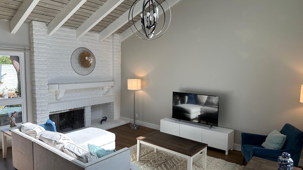 Photo of Livingroom in University Park