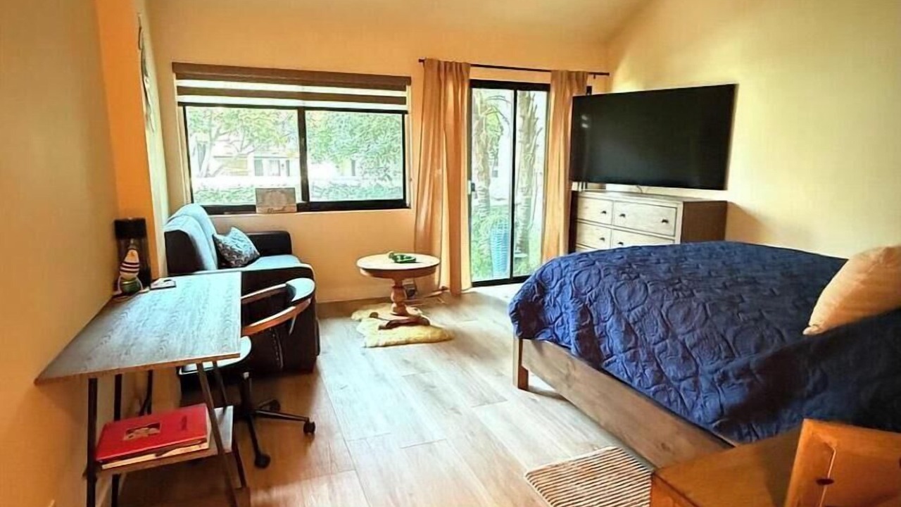 Photo of Bedroom in Oxnard Shores