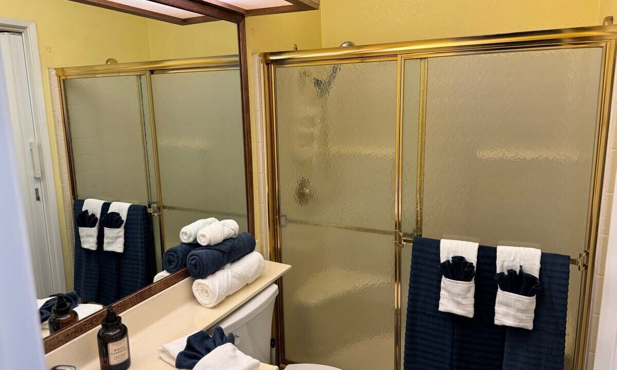 Photo of Bathroom in Parker Strip
