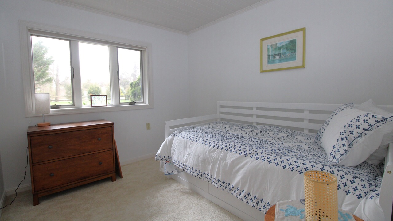 Photo of Bedroom in Brewster