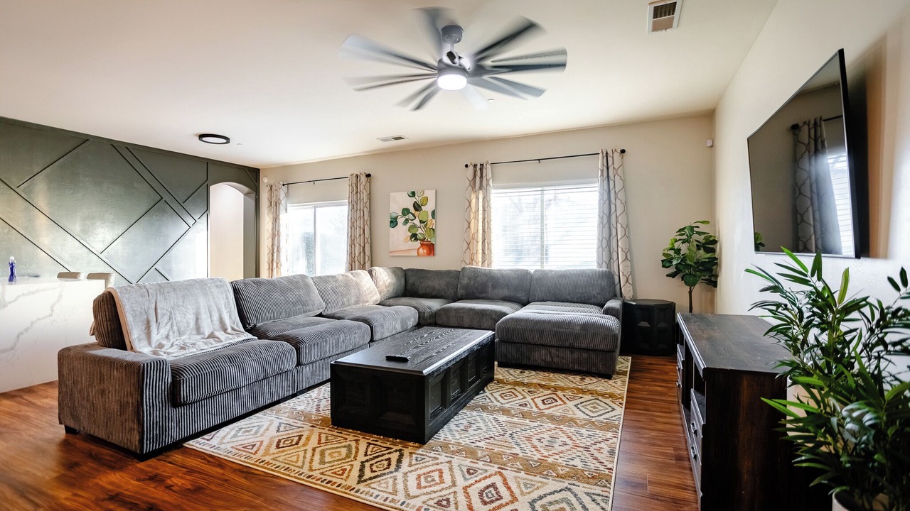 Photo of Livingroom in Pumpkin Center