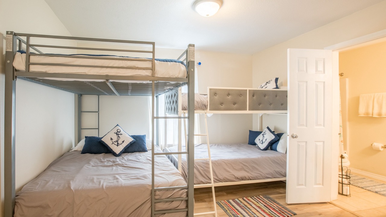 Photo of Bedroom in Gulfport