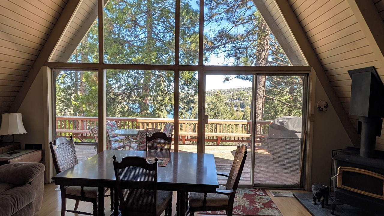 Photo of Livingroom in Cedar Glen