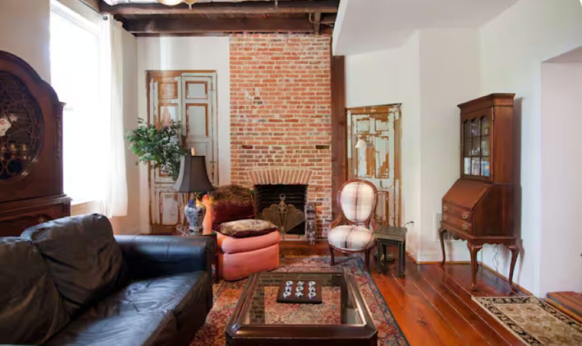 Photo of Livingroom in Fells Point