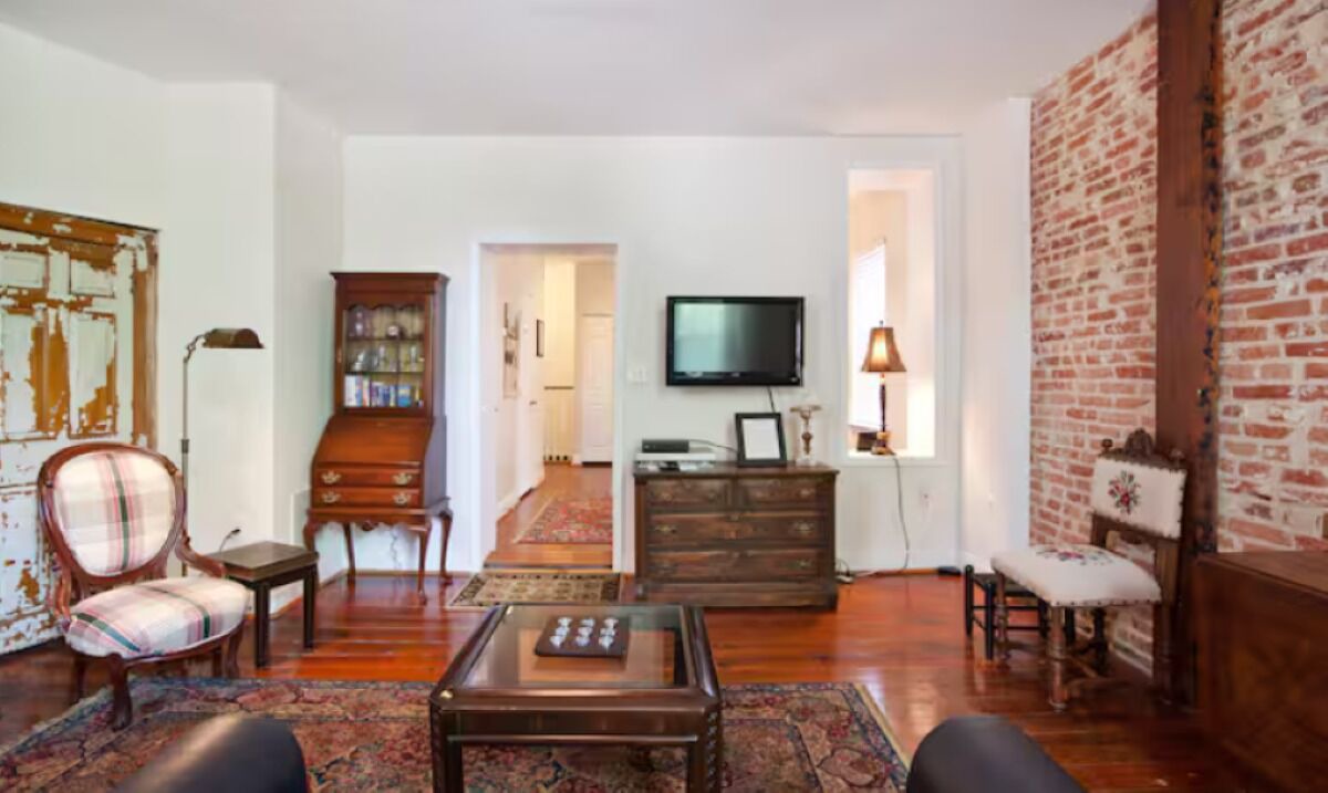 Photo of Livingroom in Fells Point