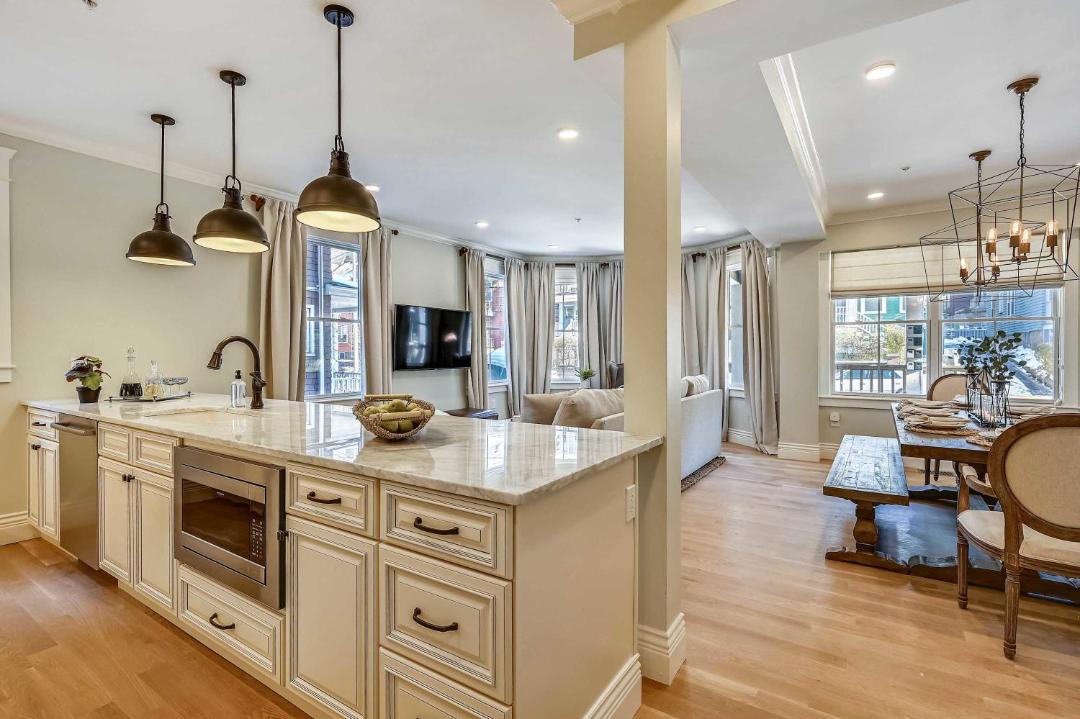 Photo of Kitchen in Egleston Square
