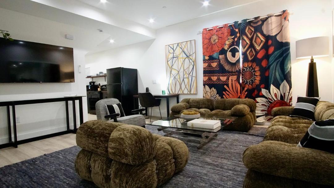 Photo of Livingroom in North Hollywood