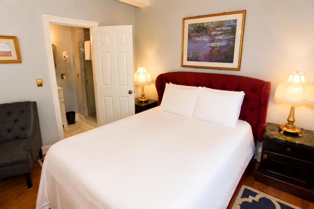 Photo of Bedroom in Historic Hill