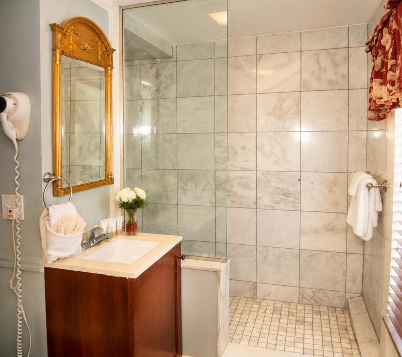 Photo of Bathroom in Historic Hill
