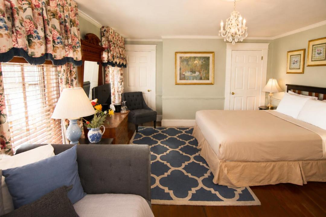 Photo of Bedroom in Historic Hill