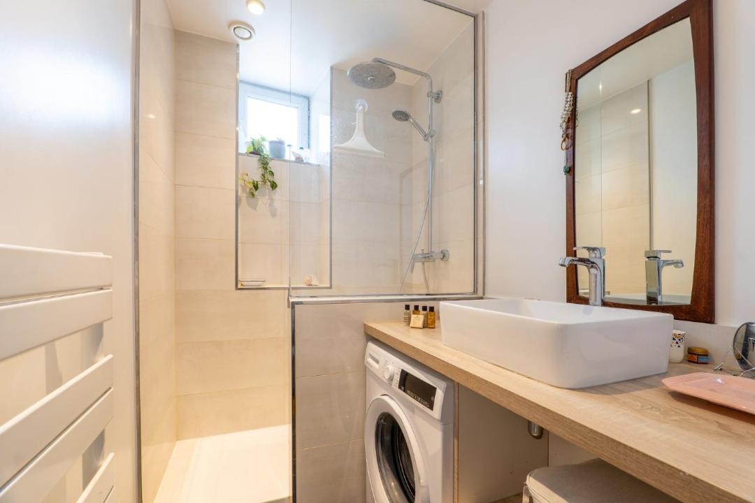 Photo of Bathroom in Clignancourt