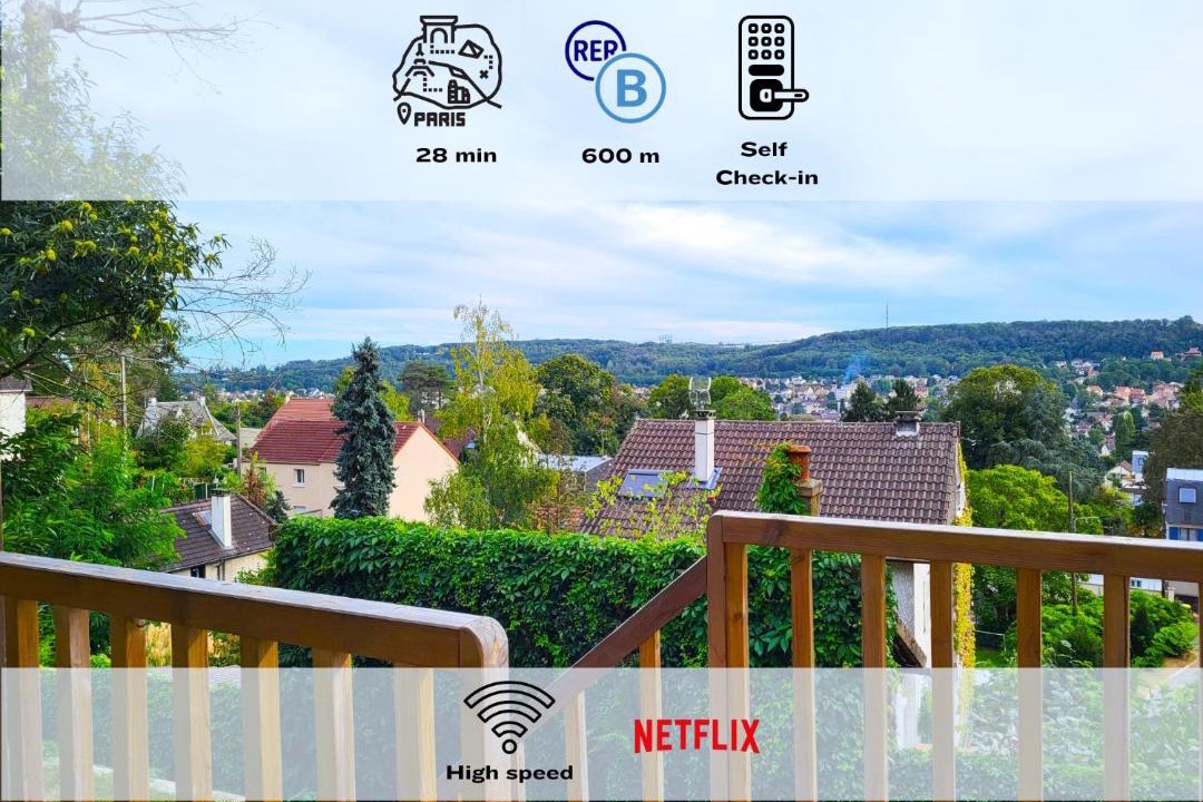 Photo of Others in Palaiseau