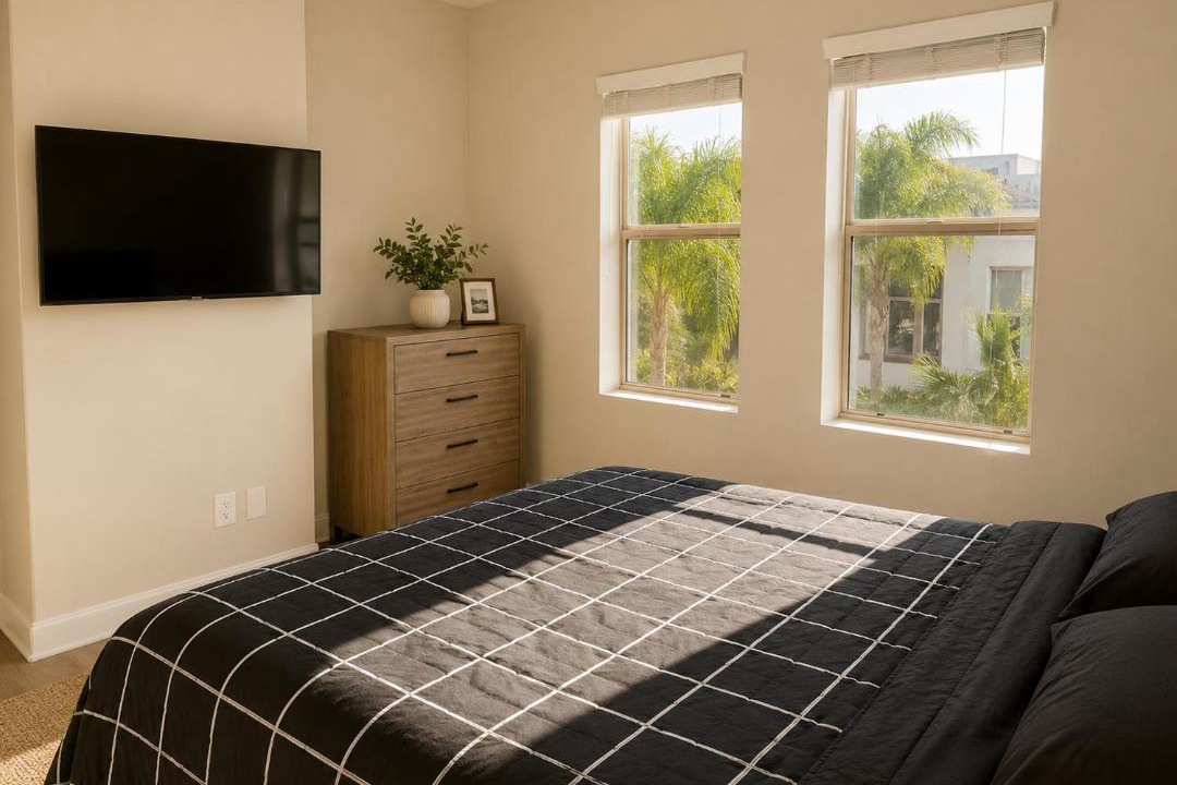 Photo of Bedroom in La Brea