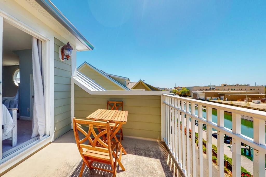 Photo of Patio Balcony in Sunset Island