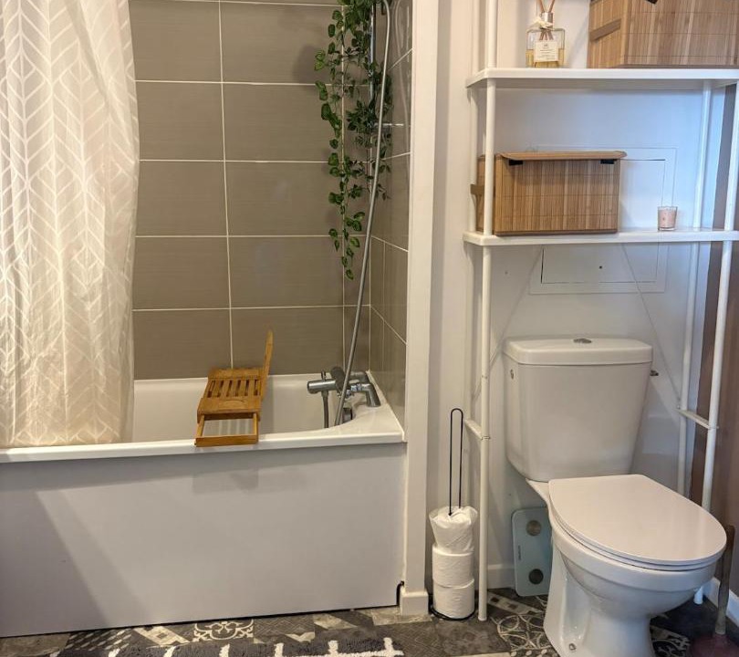 Photo of Bathroom in Le Blanc-Mesnil