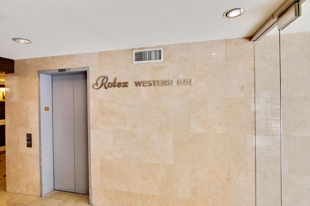 Photo of Others in Wilshire