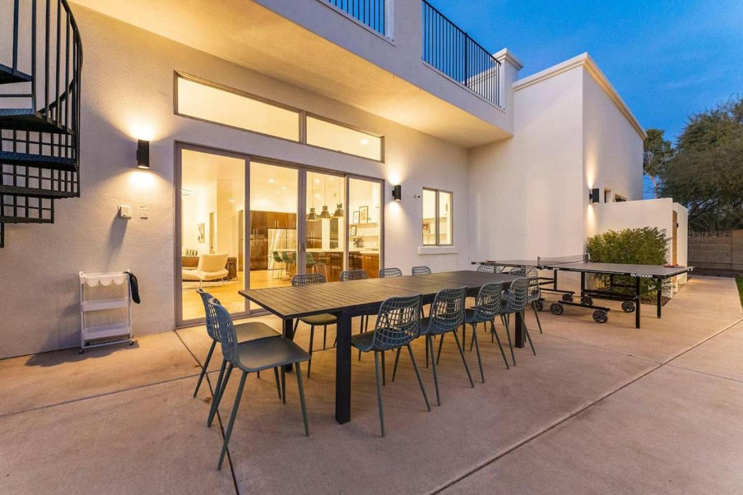 Photo of Patio Balcony in Paradise Valley Village