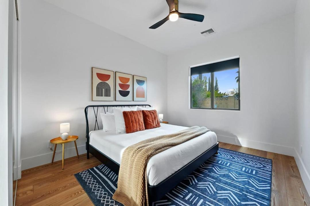 Photo of Bedroom in Paradise Valley Village
