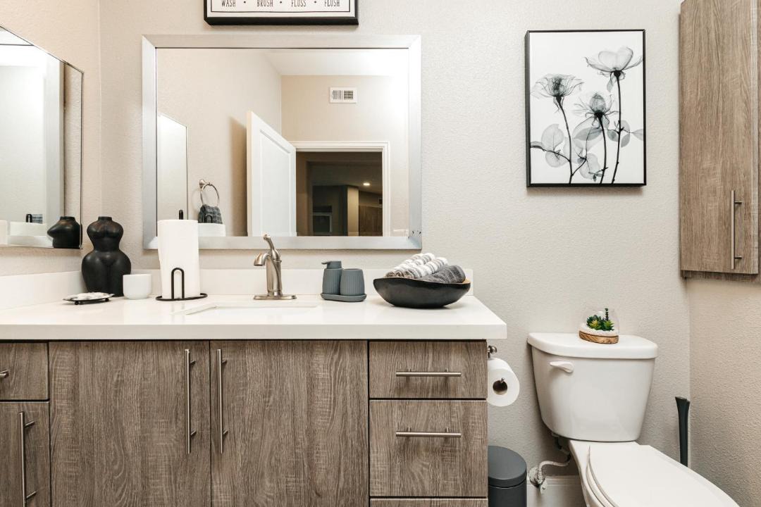 Photo of Bathroom in Warner Center