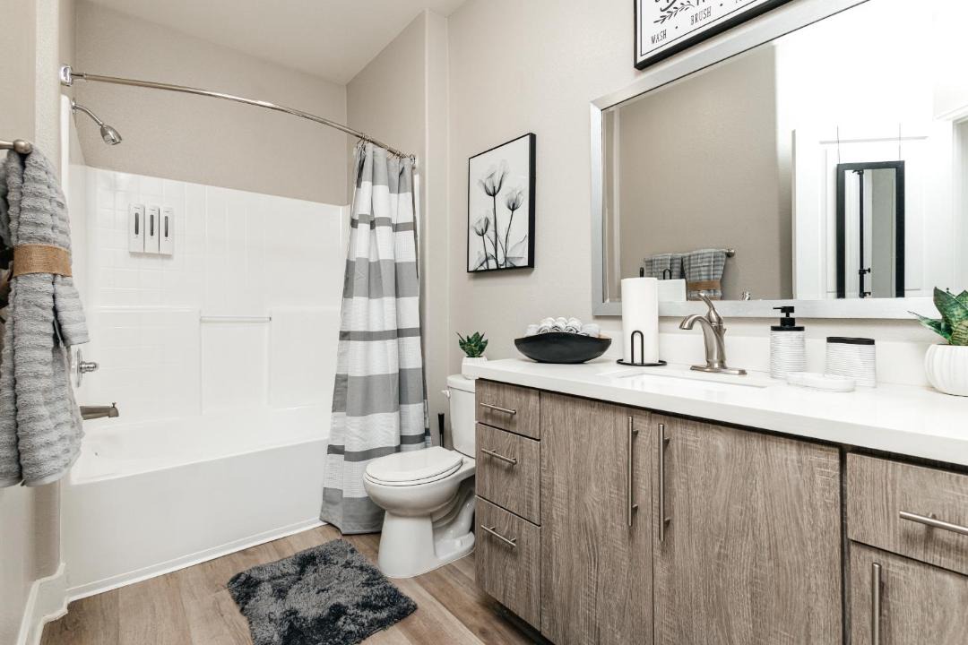 Photo of Bathroom in Warner Center