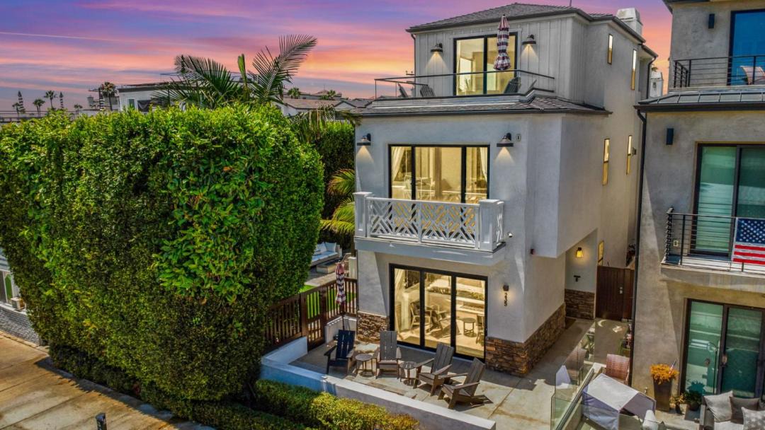 Photo of Patio Balcony in Huntington Beach