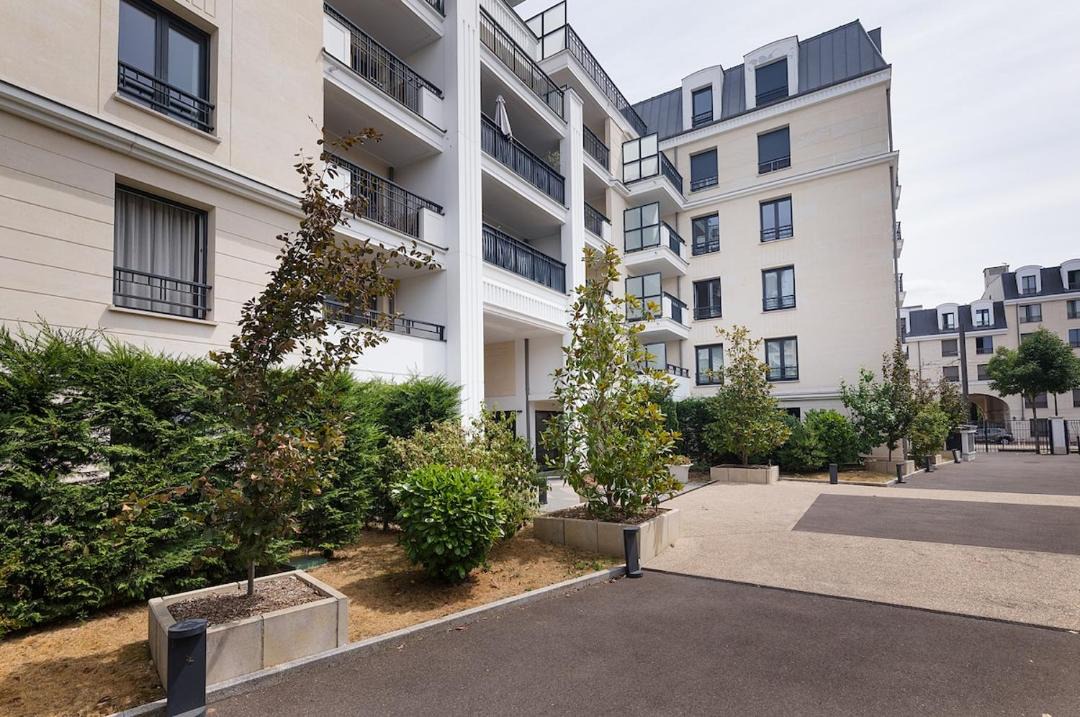 Photo of Others in Clamart