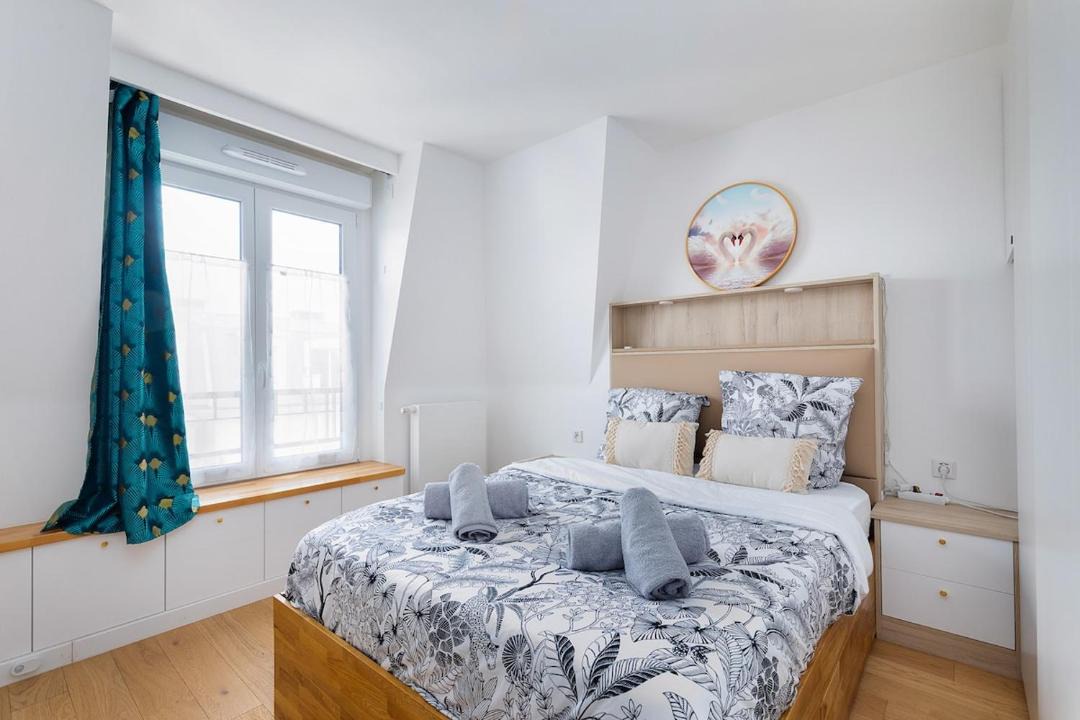Photo of Bedroom in Clamart