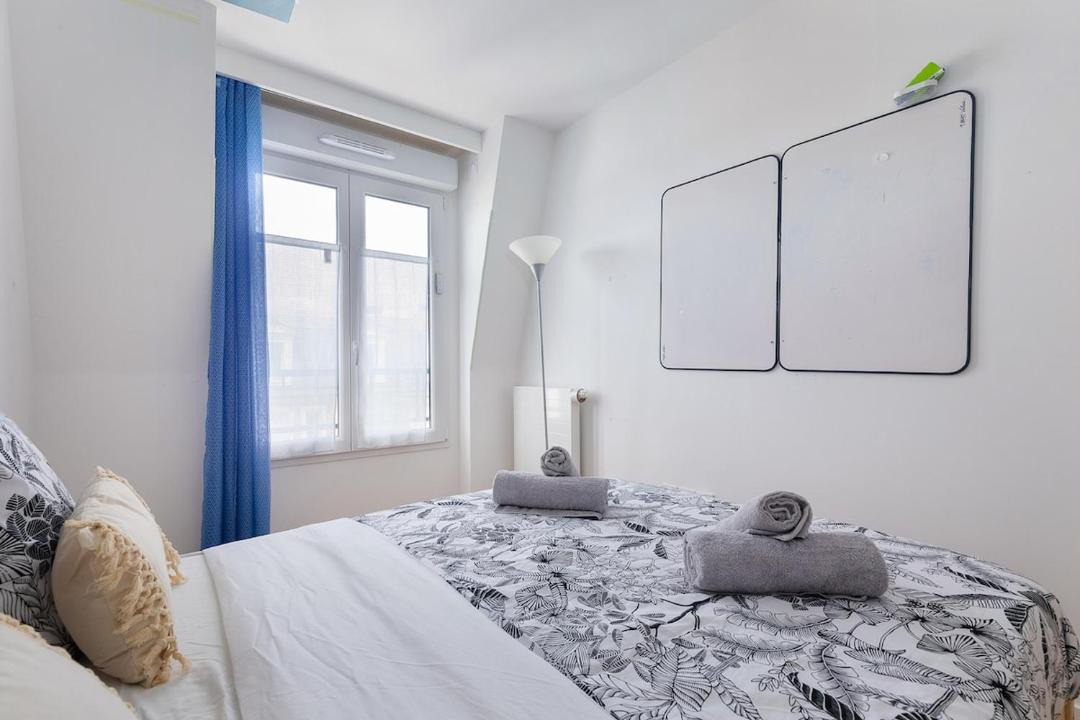 Photo of Bedroom in Clamart