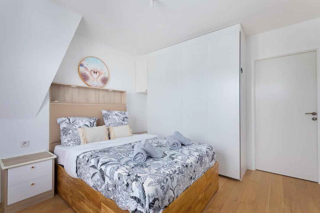 Photo of Bedroom in Clamart