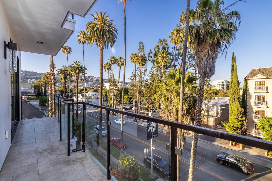 Photo of Others in Beverly Grove