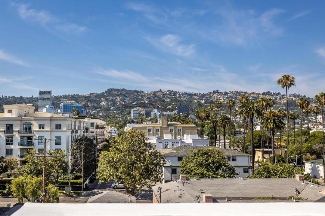 Photo of Others in Beverly Grove