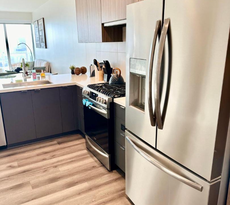 Photo of Kitchen in Wilshire Center
