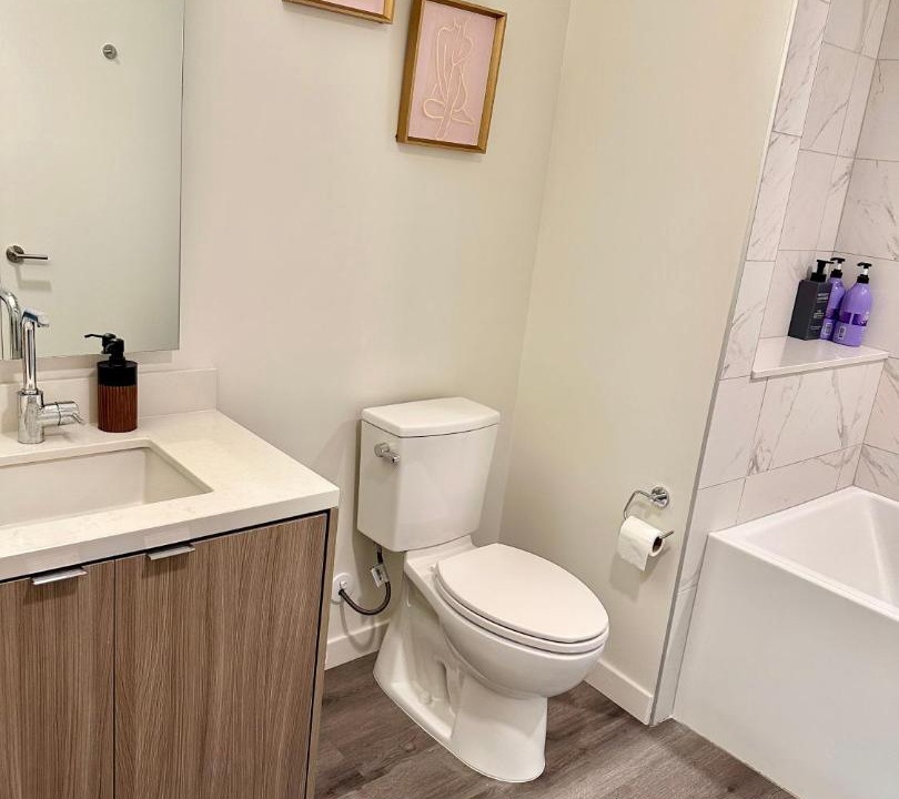 Photo of Bathroom in Wilshire Center