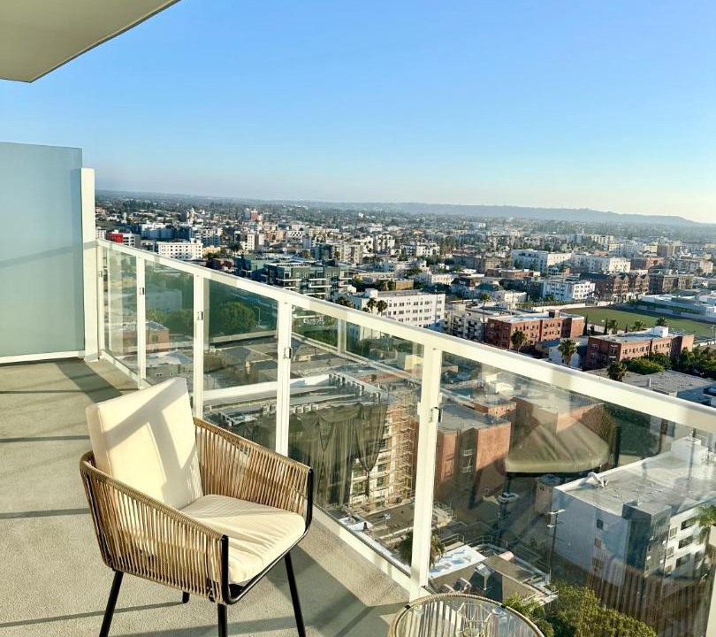 Photo of Patio Balcony in Wilshire Center
