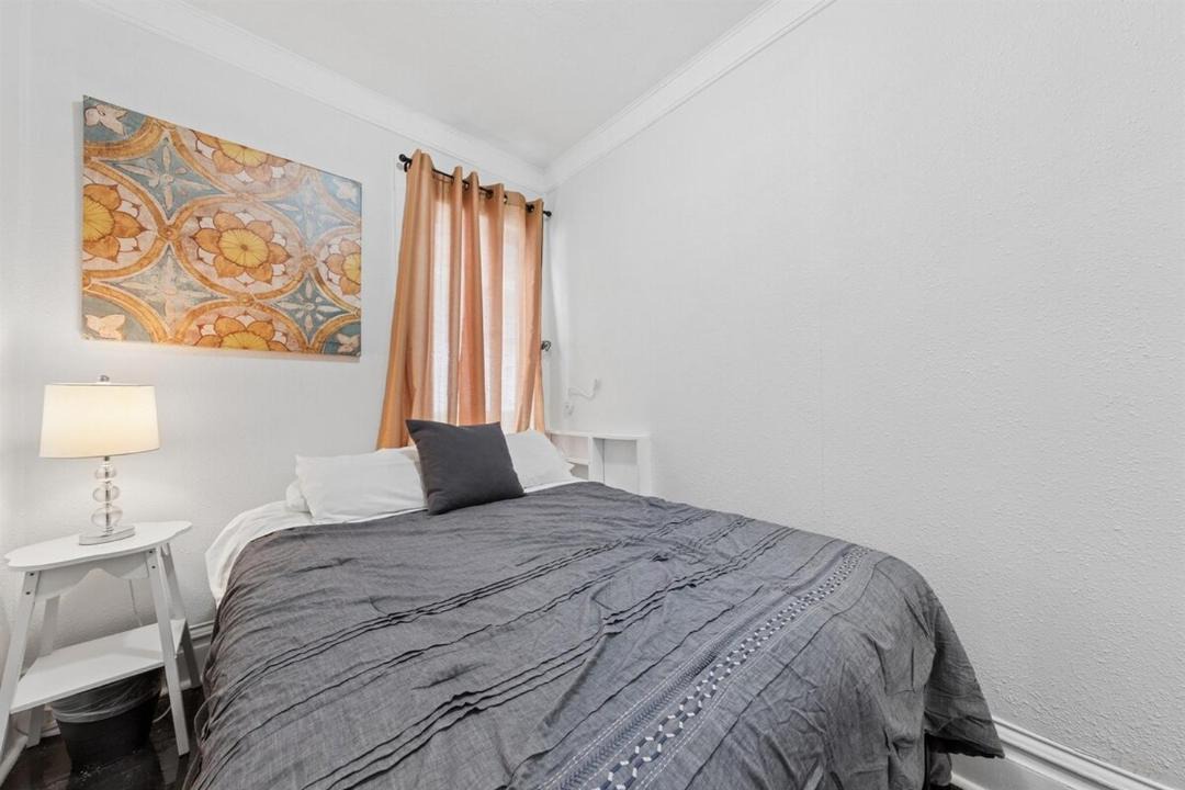 Photo of Bedroom in South Como
