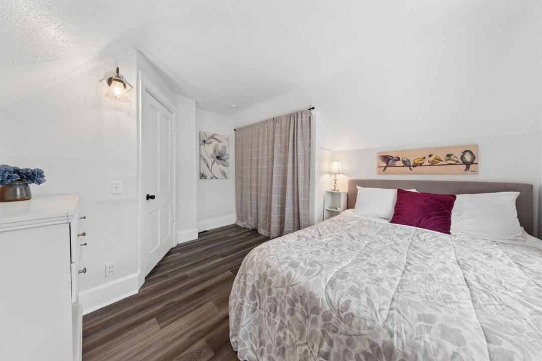 Photo of Bedroom in South Como