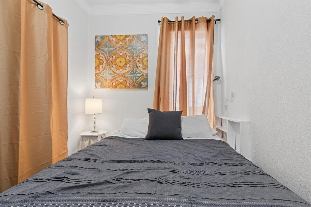 Photo of Bedroom in South Como