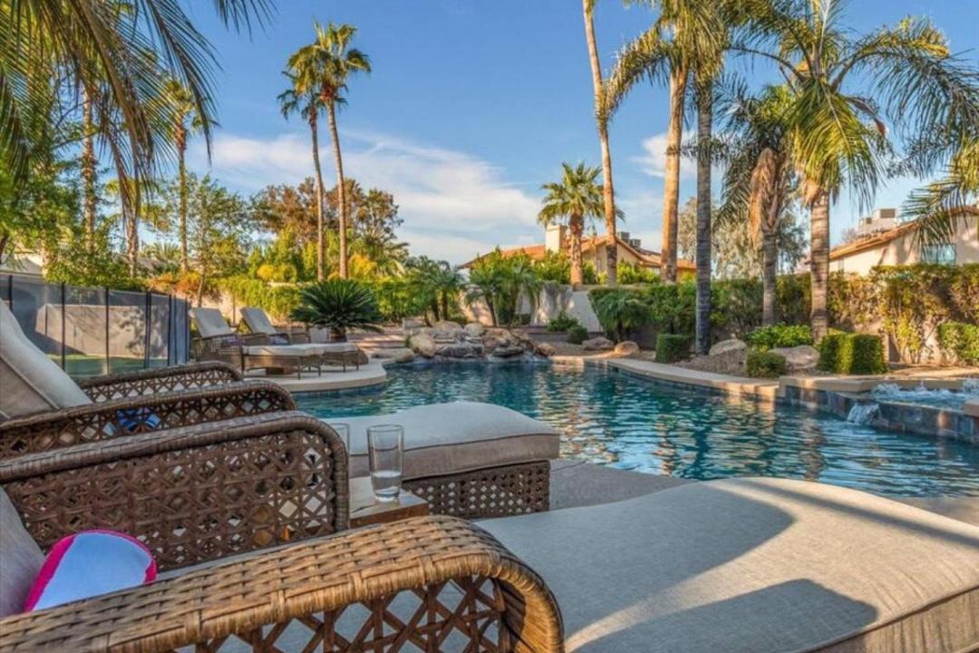 Photo of Others in Paradise Valley Village