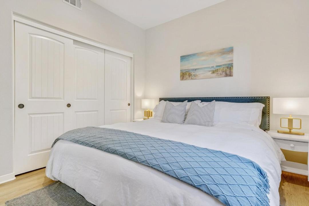Photo of Bedroom in Harbor Gateway South