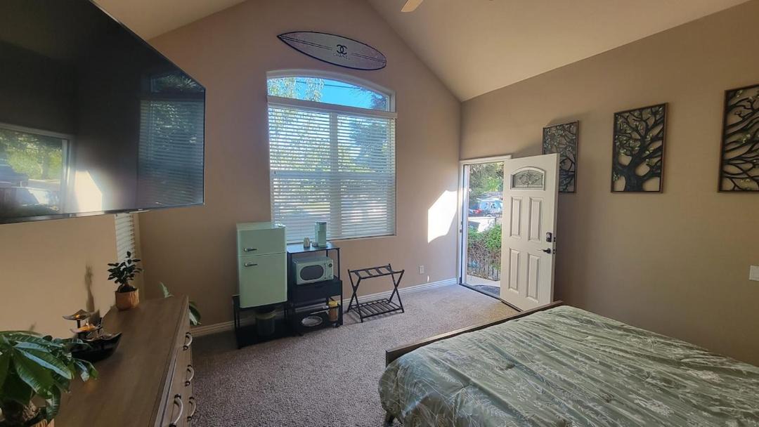 Photo of Bedroom in Santa Paula