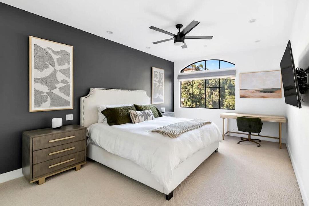 Photo of Bedroom in Beverly Hills