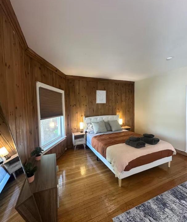 Photo of Bedroom in Cleveland Circle