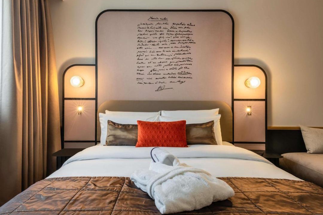 Photo of Bedroom in Le Chesnay