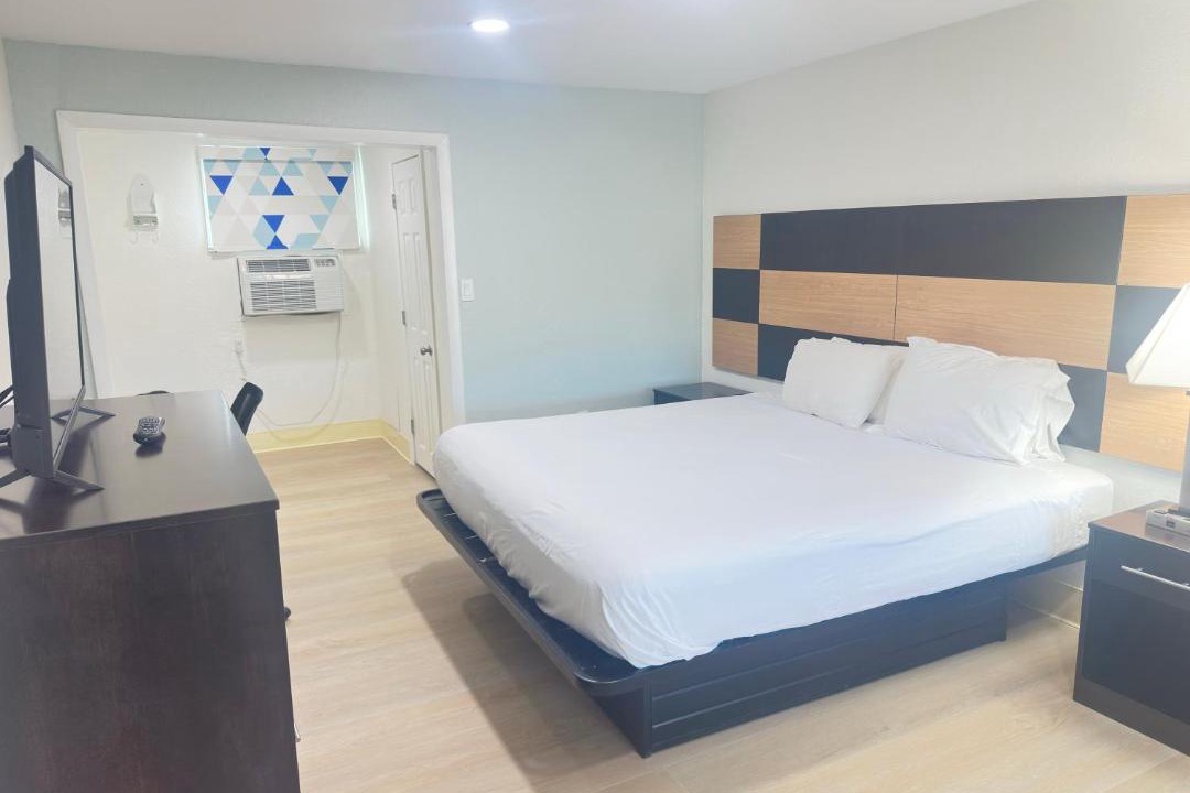 Photo of Bedroom in Buzzards Bay