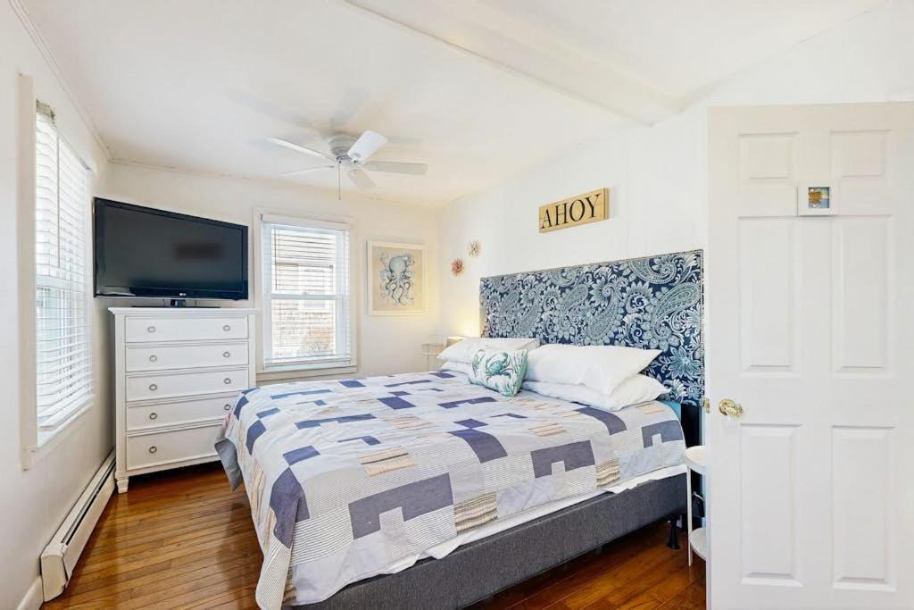 Photo of Bedroom in Falmouth Heights