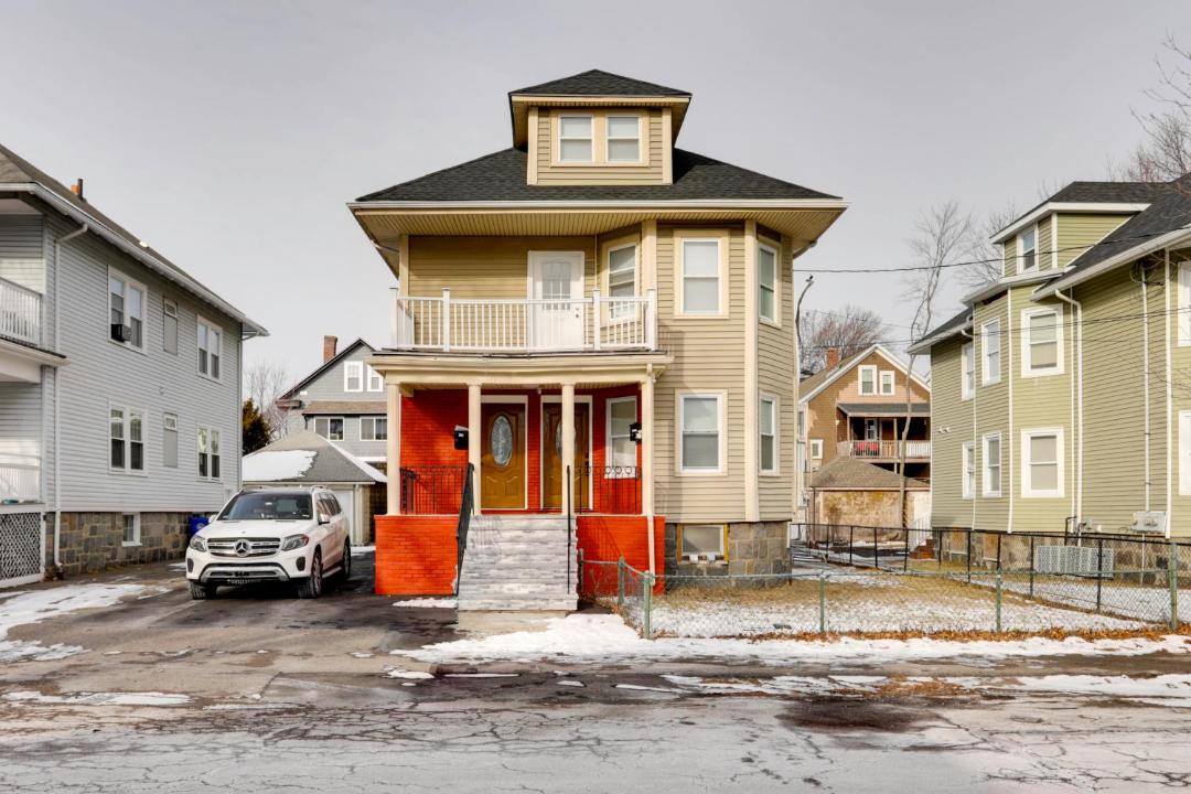 Photo of Buildings in Milton