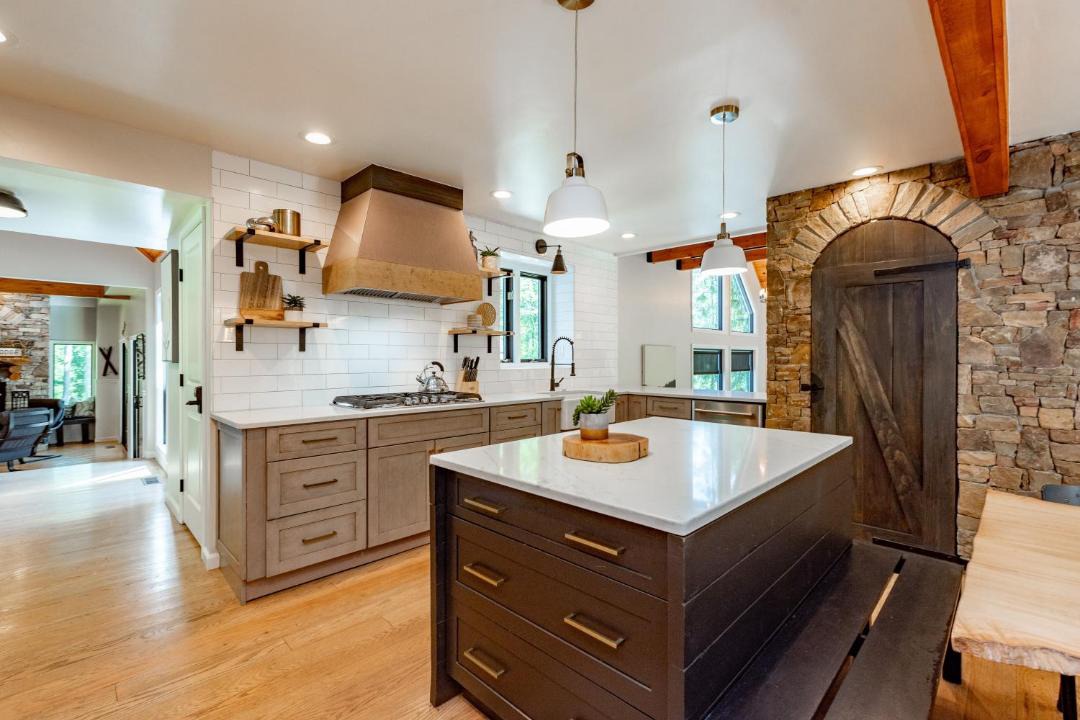 Photo of Kitchen in Mountainside