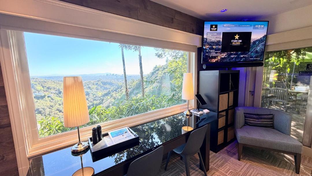 Photo of Others in Hollywood Hills West