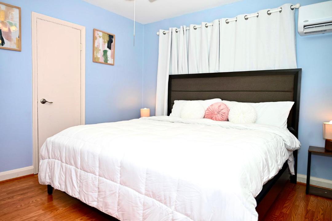 Photo of Bedroom in Glen Burnie